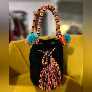 Handmade Bag. Made by Colombian Wayuu Natives.